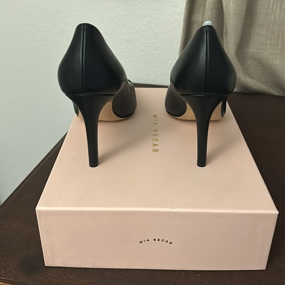 NEVER WORN - Size 37.5 Janet Pump - Napa Leather Made in Italy - Picture 5 of 12